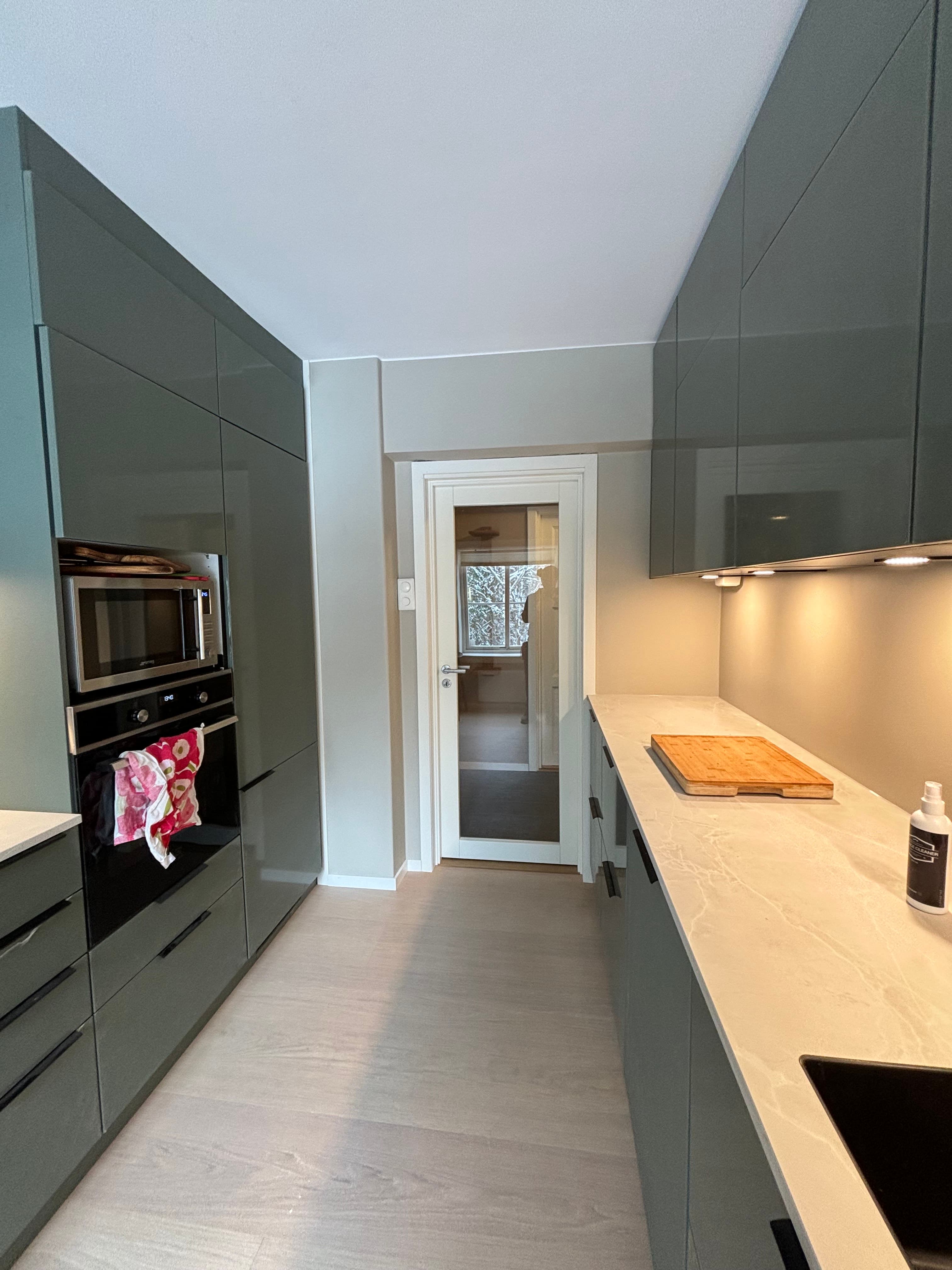 Prosessbilde 2 av kjøkkenrenovering - Renovering av kjøkken i leilighet