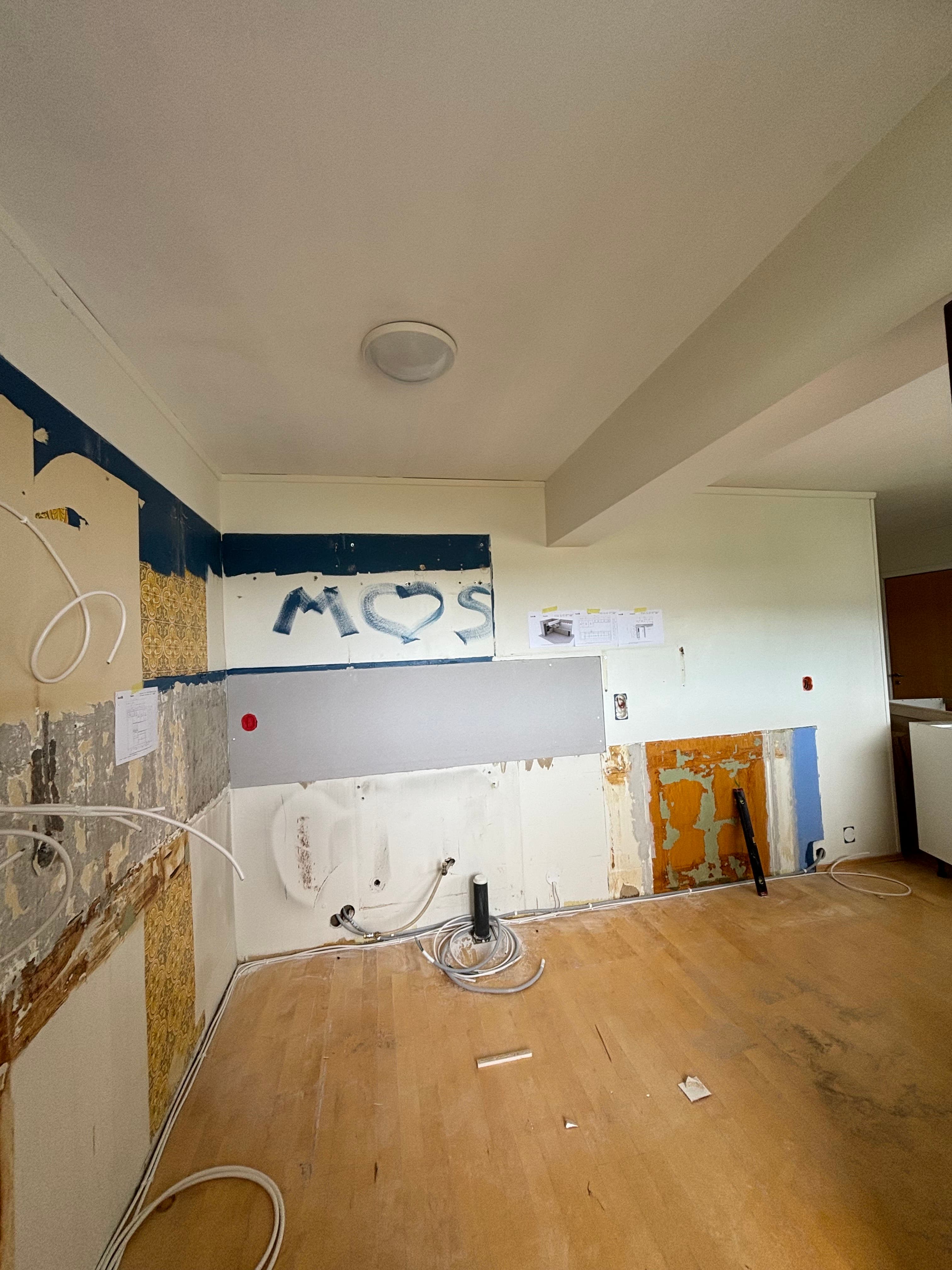 Prosessbilde 2 av kjøkkenrenovering - Renovering av kjøkken i leilighet