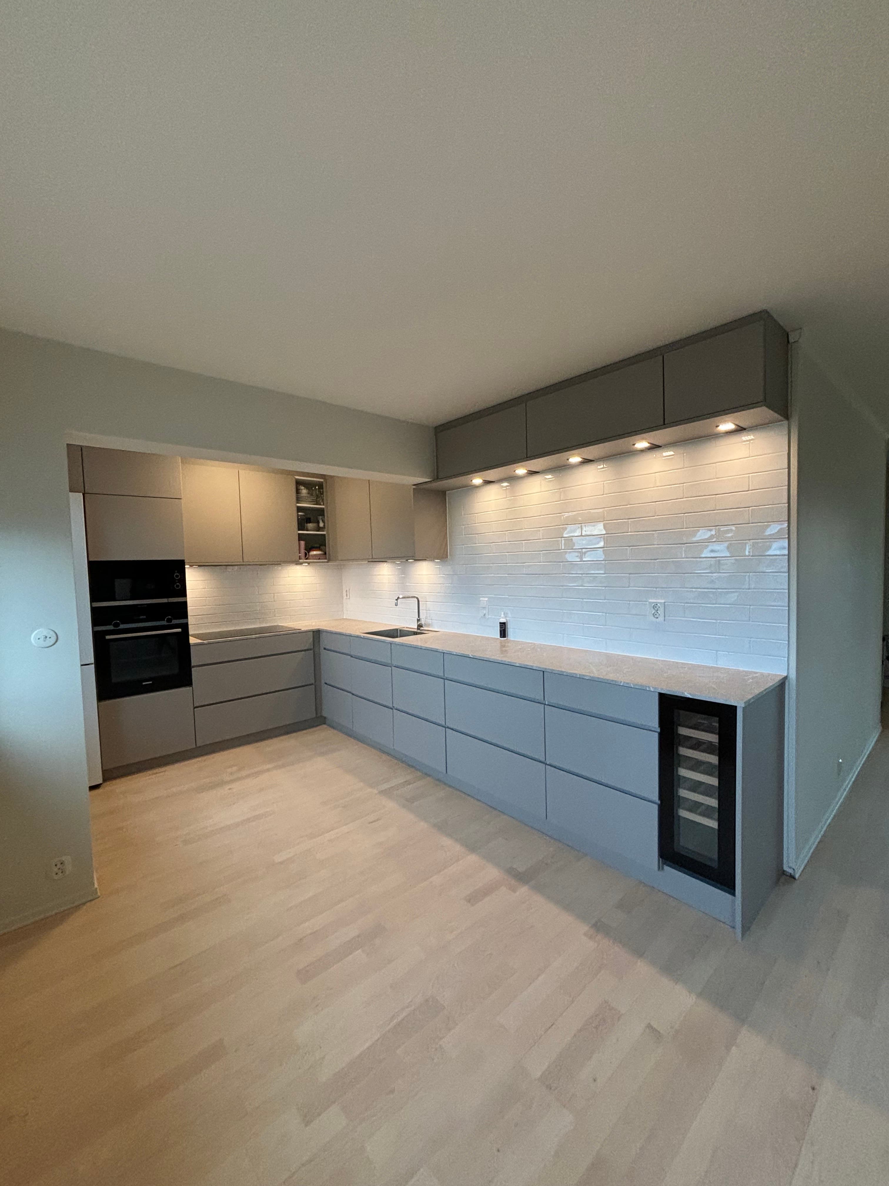 Hovedbilde av kjøkkenrenovering - Renovering av kjøkken i leilighet