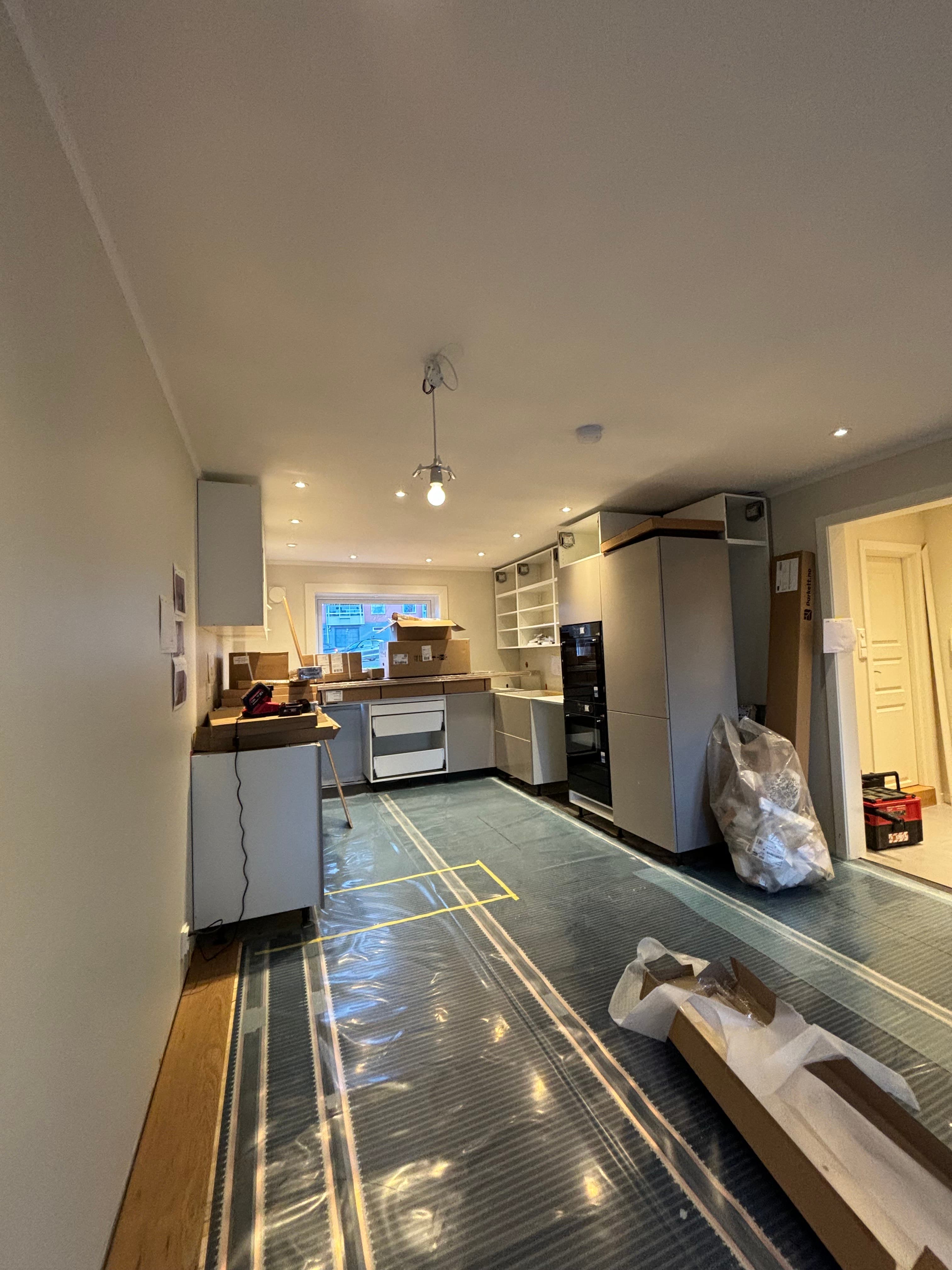 Prosessbilde 3 av kjøkkenrenovering - Renovering av kjøkken